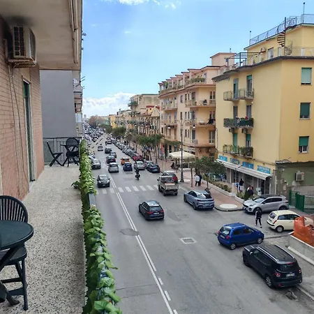 Lisa House Grande Vicino Al Mare Apartment