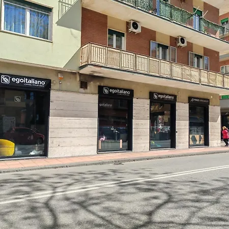 Lisa House Grande Vicino Al Mare Apartment Salerno